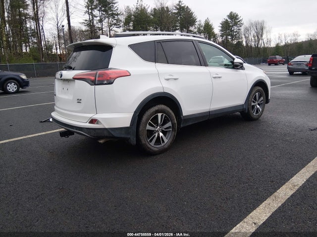 2017 Toyota Rav4 Xle მანქანა იყიდება აუქციონზე, vin: 2T3RFREV4HW667238, აუქციონის ნომერი: 44758559