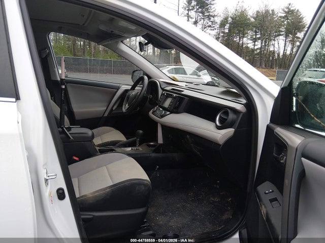 2017 Toyota Rav4 Xle მანქანა იყიდება აუქციონზე, vin: 2T3RFREV4HW667238, აუქციონის ნომერი: 44758559
