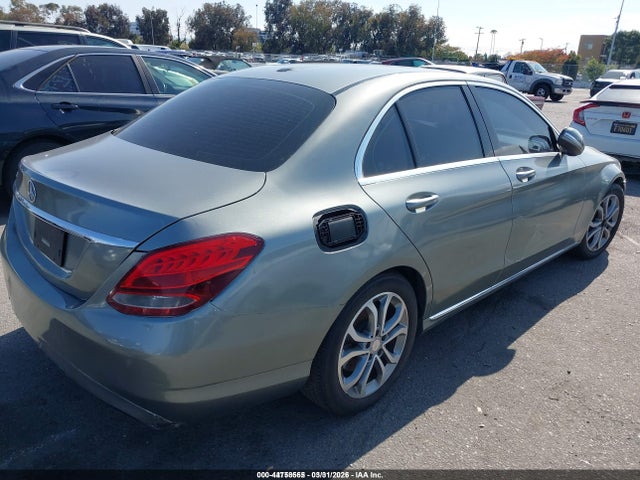 55SWF4JB2FU065165 Mercedes-Benz C 300 Luxury/sport
