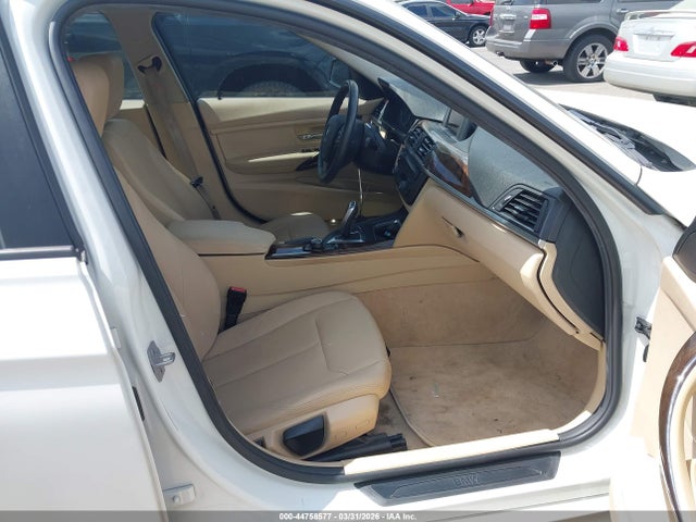 Продажа на аукционе авто 2015 Bmw 320i, vin: WBA3B1G56FNT04490, номер лота: 44758577
