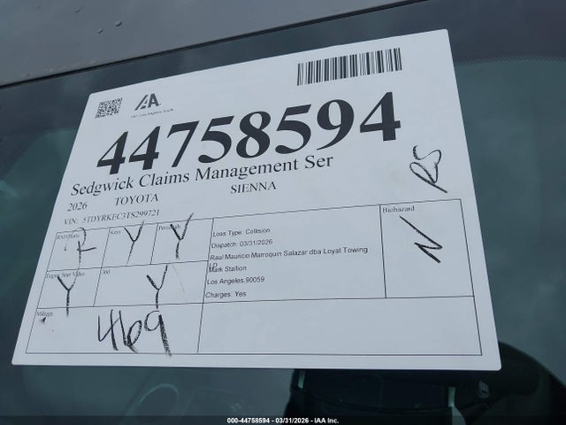 5TDYRKEC3TS299721 Toyota SIENNA XLE
