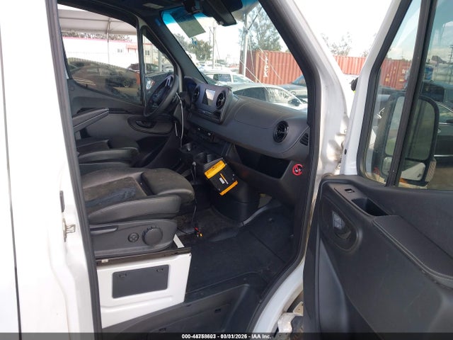 W1Y4EDHY3MT069219 Mercedes-Benz Sprinter 2500 High Roof V6