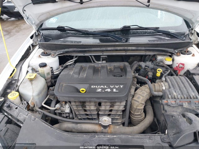 Продаж на аукціоні авто 2014 Chrysler 200 Lx, vin: 1C3CCBAB5EN123372, номер лоту: 44758635