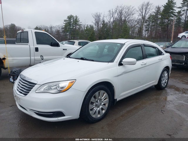 Продаж на аукціоні авто 2014 Chrysler 200 Lx, vin: 1C3CCBAB5EN123372, номер лоту: 44758635