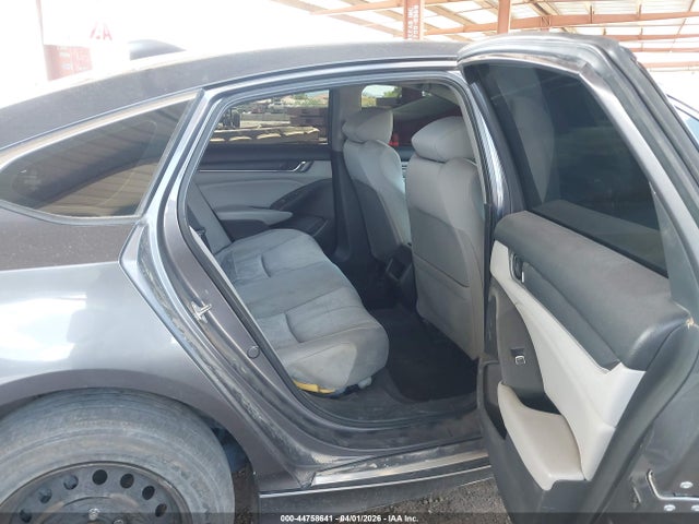 1HGCV1F19JA061493 Honda ACCORD LX