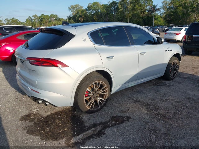 44758659 :رقم المزاد ، ZN6PMDAA6R7457531 vin ، 2024 Maserati Grecale Gt مزاد بيع