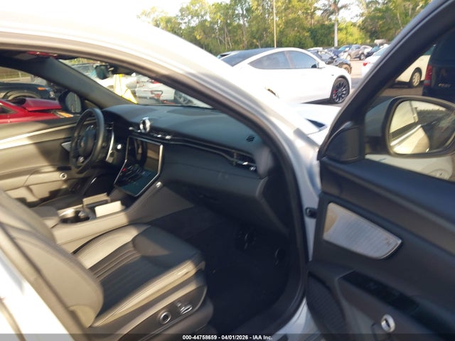 44758659 :رقم المزاد ، ZN6PMDAA6R7457531 vin ، 2024 Maserati Grecale Gt مزاد بيع