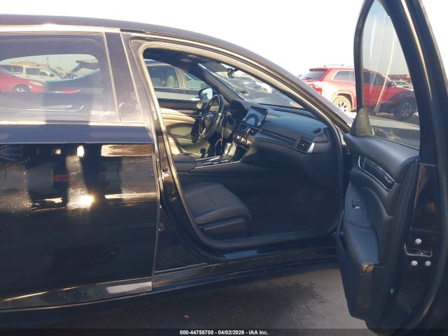1HGCV1F31LA084724 Honda Accord Sport