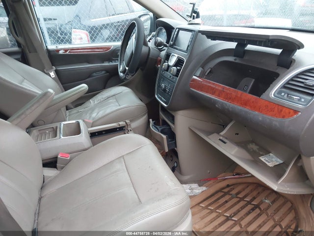 2014 Chrysler Town & Country Touring მანქანა იყიდება აუქციონზე, vin: 2C4RC1BG8ER132726, აუქციონის ნომერი: 44758728