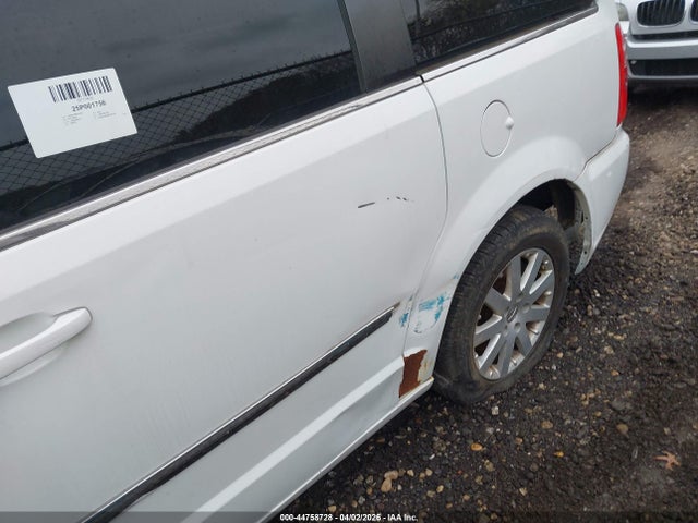 2014 Chrysler Town & Country Touring მანქანა იყიდება აუქციონზე, vin: 2C4RC1BG8ER132726, აუქციონის ნომერი: 44758728