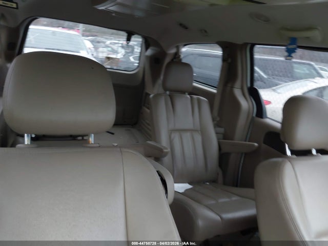2014 Chrysler Town & Country Touring მანქანა იყიდება აუქციონზე, vin: 2C4RC1BG8ER132726, აუქციონის ნომერი: 44758728
