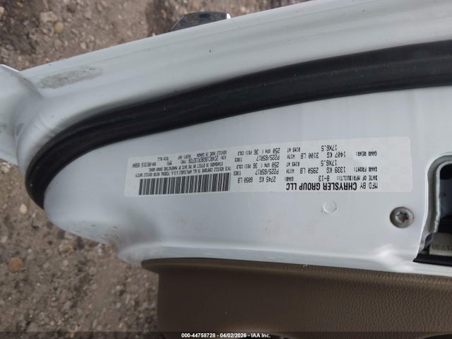 2014 Chrysler Town & Country Touring მანქანა იყიდება აუქციონზე, vin: 2C4RC1BG8ER132726, აუქციონის ნომერი: 44758728