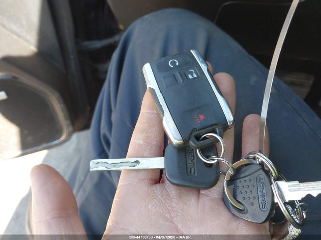 44758733 :رقم المزاد ، 1GT12TEY3JF224022 vin ، 2018 Gmc Sierra 2500hd Slt مزاد بيع