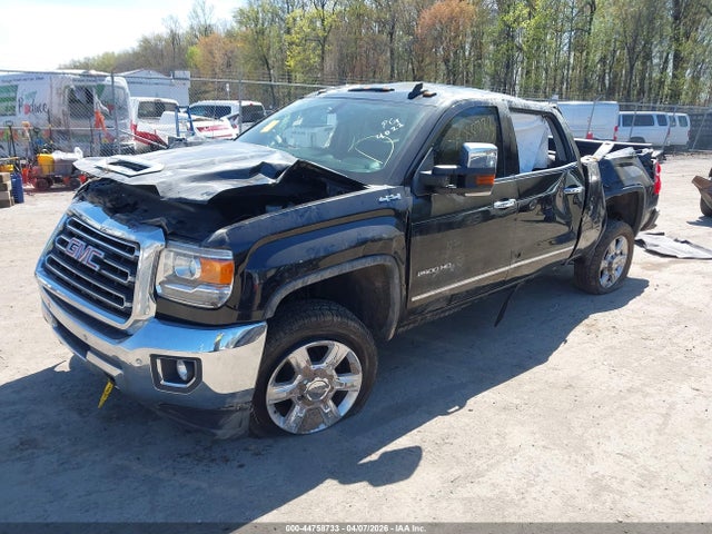 44758733 :رقم المزاد ، 1GT12TEY3JF224022 vin ، 2018 Gmc Sierra 2500hd Slt مزاد بيع