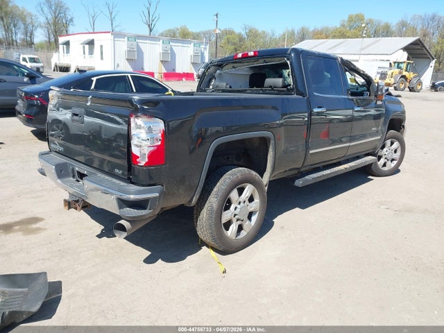 44758733 :رقم المزاد ، 1GT12TEY3JF224022 vin ، 2018 Gmc Sierra 2500hd Slt مزاد بيع