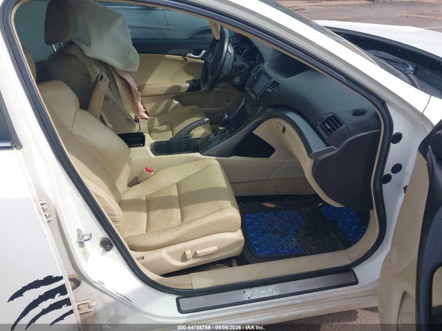 44758756 :رقم المزاد ، JH4CU2F64BC016887 vin ، 2011 Acura Tsx 2.4 مزاد بيع