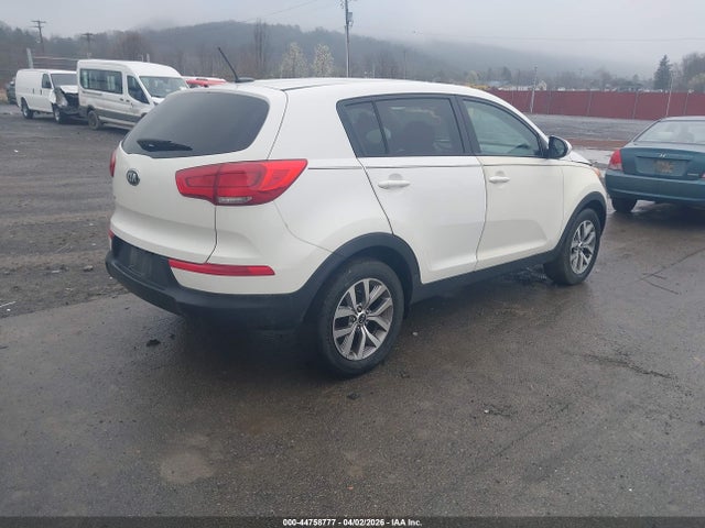 Продаж на аукціоні авто 2015 Kia Sportage Lx, vin: KNDPB3AC2F7703621, номер лоту: 44758777