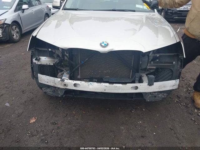 44758783 :رقم المزاد ، 5UXXW3C51G0R23151 vin ، 2016 Bmw X4 Xdrive28i مزاد بيع