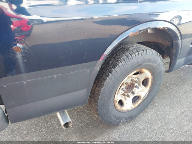 44758911 :رقم المزاد ، 1GTHG35U161107783 vin ، 2006 Gmc Savana Work Van مزاد بيع