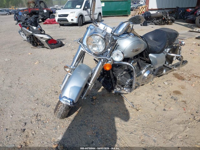 Harley-Davidson Flhr Road King 2014 1HD1FBM17EB672018 Image 2