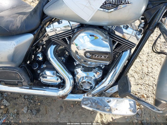 Harley-Davidson Flhr Road King 2014 1HD1FBM17EB672018 Image 8
