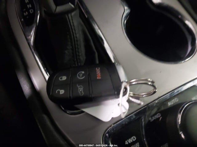 Продажа на аукционе авто 2019 Jeep Grand Cherokee Limited 4x4, vin: 1C4RJFBG1KC694586, номер лота: 44758947