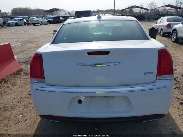 44758963 :رقم المزاد ، 2C3CCAAG6FH786627 vin ، 2015 Chrysler 300 Limited مزاد بيع
