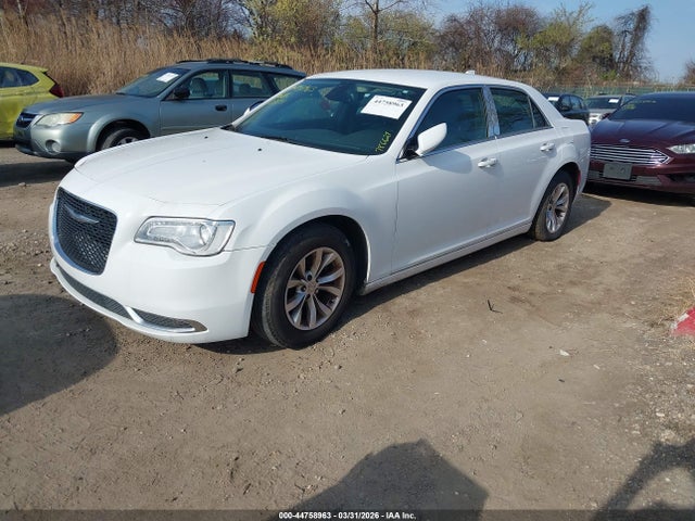 2015 CHRYSLER 300 2C3CCAAG6FH786627 Photo 1