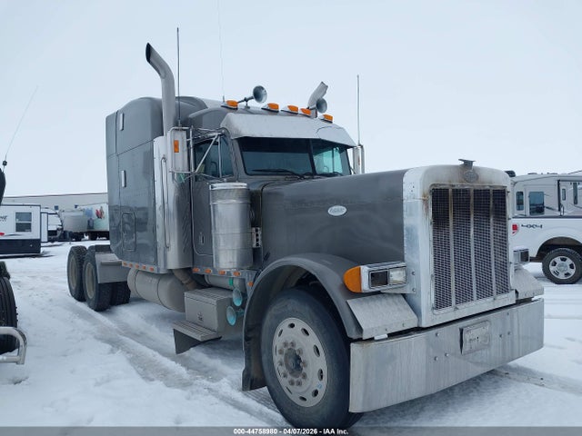 1997 Peterbilt 379 მანქანა იყიდება აუქციონზე, vin: 1XP5DB9X8VN428803, აუქციონის ნომერი: 44758980