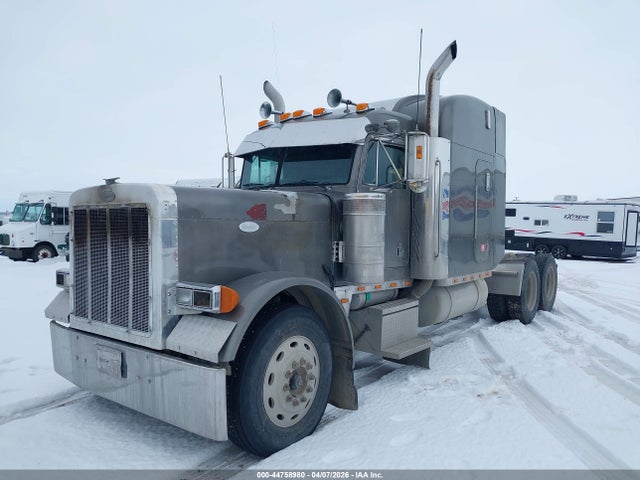 1997 Peterbilt 379 მანქანა იყიდება აუქციონზე, vin: 1XP5DB9X8VN428803, აუქციონის ნომერი: 44758980