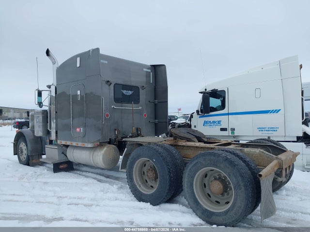 1997 Peterbilt 379 მანქანა იყიდება აუქციონზე, vin: 1XP5DB9X8VN428803, აუქციონის ნომერი: 44758980