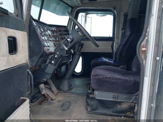 1997 Peterbilt 379 მანქანა იყიდება აუქციონზე, vin: 1XP5DB9X8VN428803, აუქციონის ნომერი: 44758980