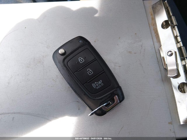 Продажа на аукционе авто 2022 Hyundai Venue Se, vin: KMHRB8A34NU200528, номер лота: 44759032
