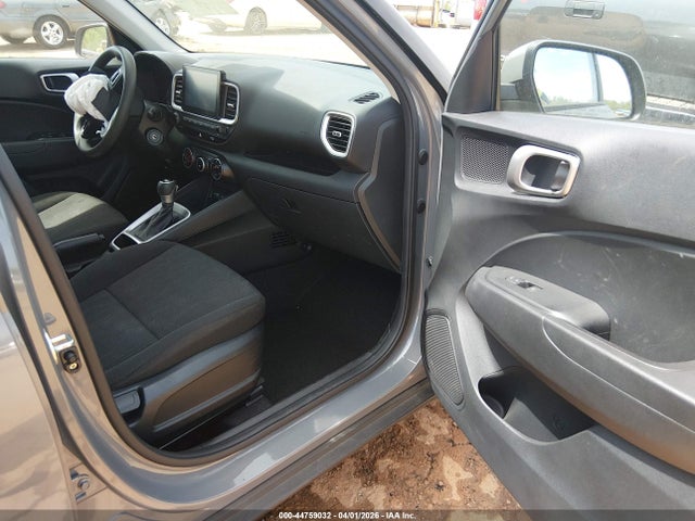 Продажа на аукционе авто 2022 Hyundai Venue Se, vin: KMHRB8A34NU200528, номер лота: 44759032