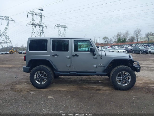 1C4HJWEG5HL526627 Jeep Wrangler Unlimited Sahara 4x4