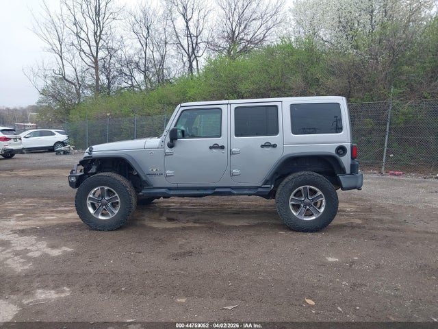 1C4HJWEG5HL526627 Jeep Wrangler Unlimited Sahara 4x4