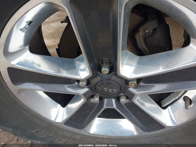1C4HJWEG5HL526627 Jeep Wrangler Unlimited Sahara 4x4