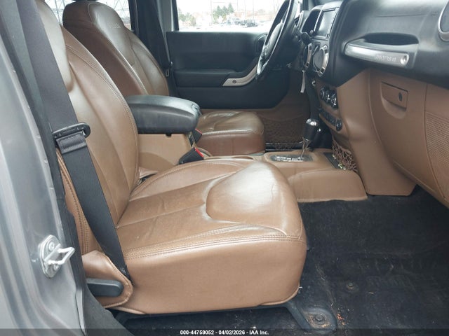 1C4HJWEG5HL526627 Jeep Wrangler Unlimited Sahara 4x4