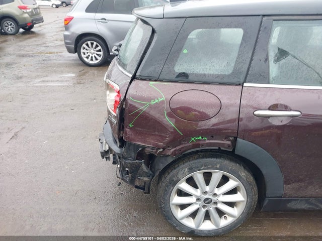 Mini Clubman Cooper 2016 WMWLN5C51G2E29746 Image 13