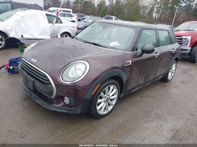 Mini Clubman Cooper 2016 WMWLN5C51G2E29746 Image 2