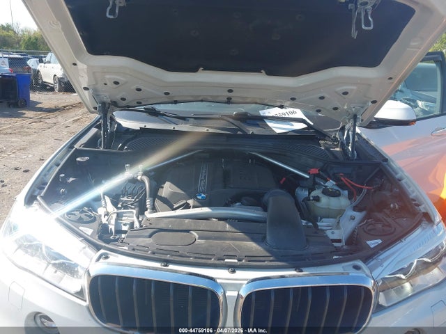 Продажа на аукционе авто 2017 Bmw X5 Xdrive35i, vin: 5UXKR0C31H0V71883, номер лота: 44759106