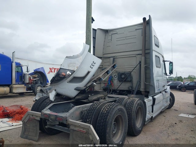 Продаж на аукціоні авто 2018 Volvo Vnl, vin: 4V4NC9EH0JN893554, номер лоту: 44759151