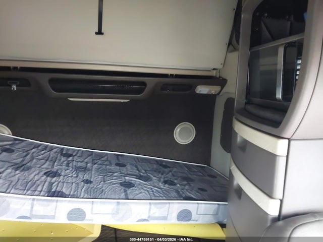 Продаж на аукціоні авто 2018 Volvo Vnl, vin: 4V4NC9EH0JN893554, номер лоту: 44759151