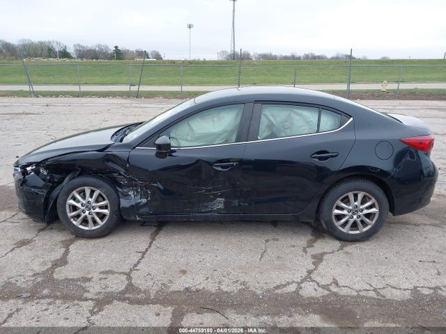 44759180 :رقم المزاد ، 3MZBN1U75JM214842 vin ، 2018 Mazda Mazda3 Sport مزاد بيع