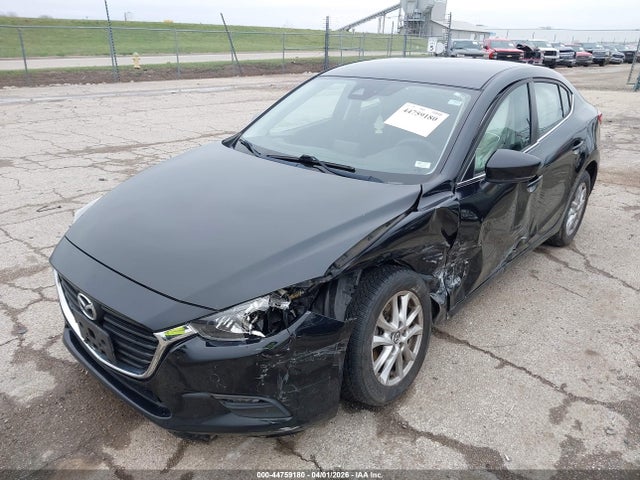 44759180 :رقم المزاد ، 3MZBN1U75JM214842 vin ، 2018 Mazda Mazda3 Sport مزاد بيع
