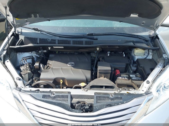 5TDYK3DCXGS706371 Toyota Sienna Xle 8 Passenger