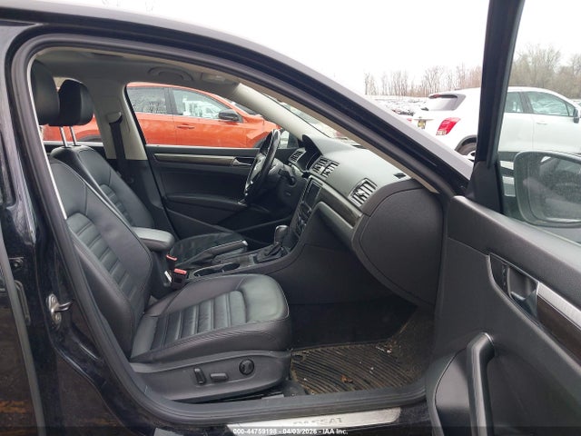 Продаж на аукціоні авто 2018 Volkswagen Passat 2.0t Sel Premium, vin: 1VWCA7A36JC003641, номер лоту: 44759198
