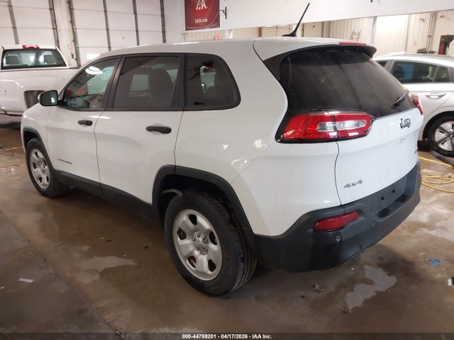 2017 JEEP CHEROKEE 1C4PJMAB2HW579407 Photo 2