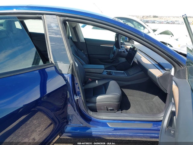 2022 Tesla Model 3 Rear-wheel Drive მანქანა იყიდება აუქციონზე, vin: 5YJ3E1EA0NF326900, აუქციონის ნომერი: 44759231