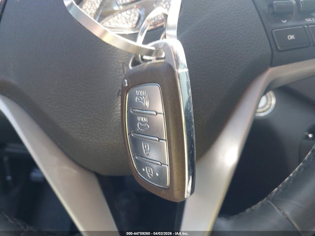 Продаж на аукціоні авто 2018 Hyundai Tucson Limited, vin: KM8J33A28JU822516, номер лоту: 44759260